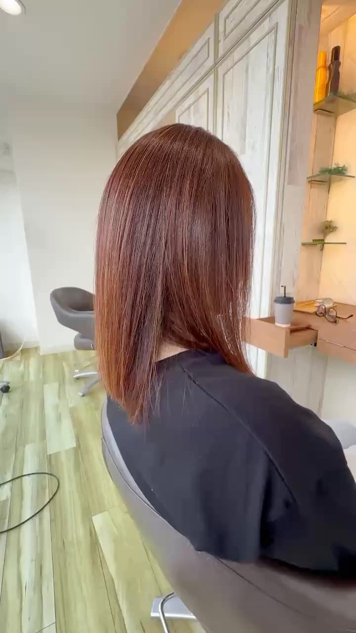 ツヤサラサラのストレートヘアに仕上げるには？美容室でできること