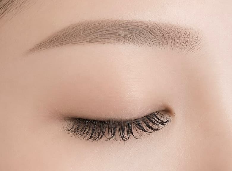 マツエク×眉ワックスで垢抜けるって本当？その組み合わせが正解な理由